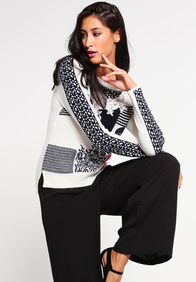 Desigual MAREAS - Maglione cream eggnog Donna Abbigliamento Maglieria & Felpe,desigual outlet forties,desigual magliette bimba,garanzia di qualità,Fresco a Buon Mercato Desigual-Donna Abbigliamento-Maglieria & Felpe Vendita Online | Rivenditori Italia Desigual-Donna Abbigliamento-Maglieria & Felpe - Grande Sconto Nel Nostro Negozio
